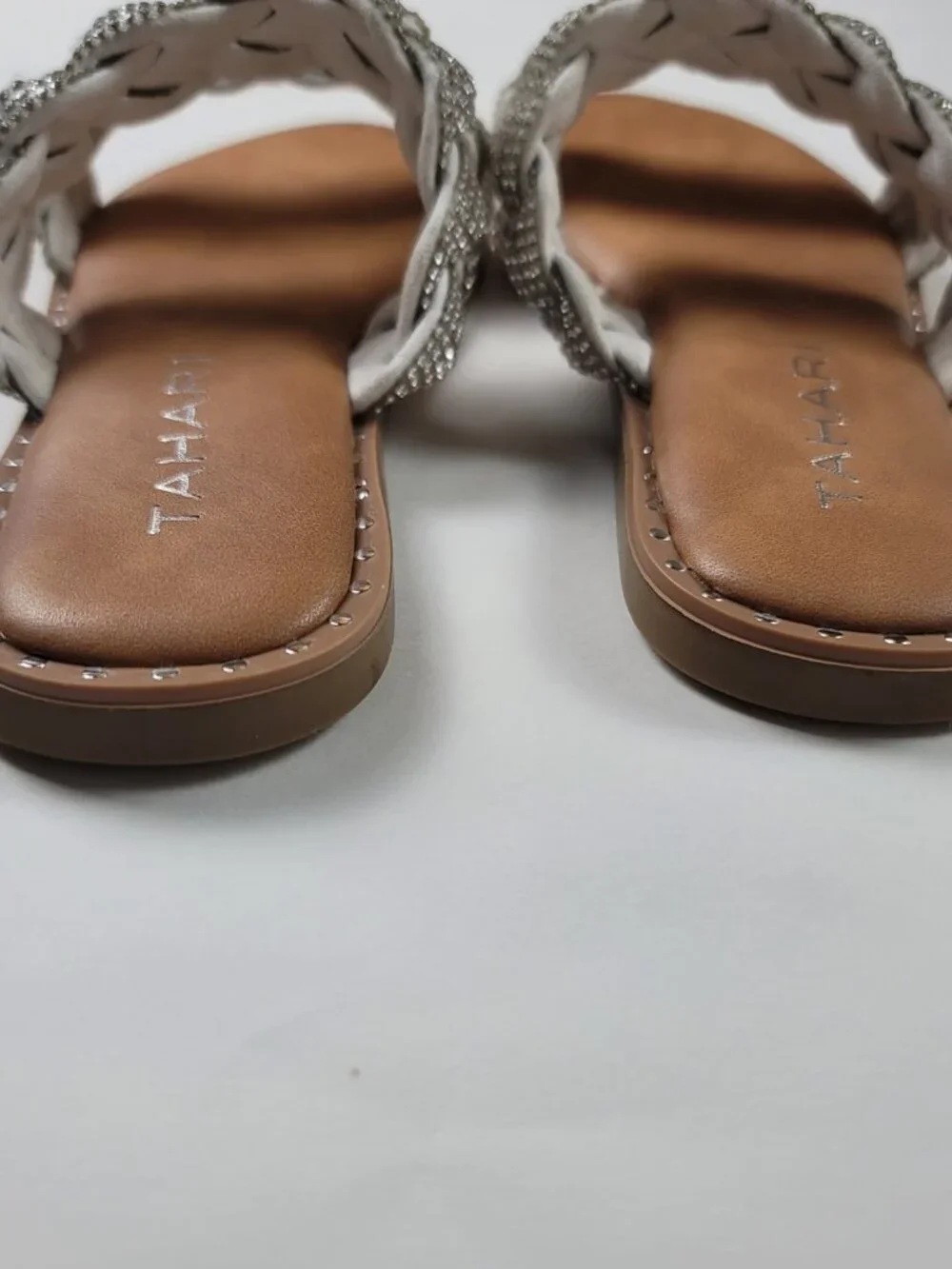 Tahari Rhinestone Braided Slide Sandals Girls Size 2 Tan Sparkly Dress Sandals